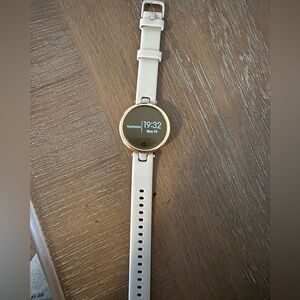 Garmin Lily Sport Smartwatch - Rose Gold Bezel, Light Sand Case & Silicone Strap
